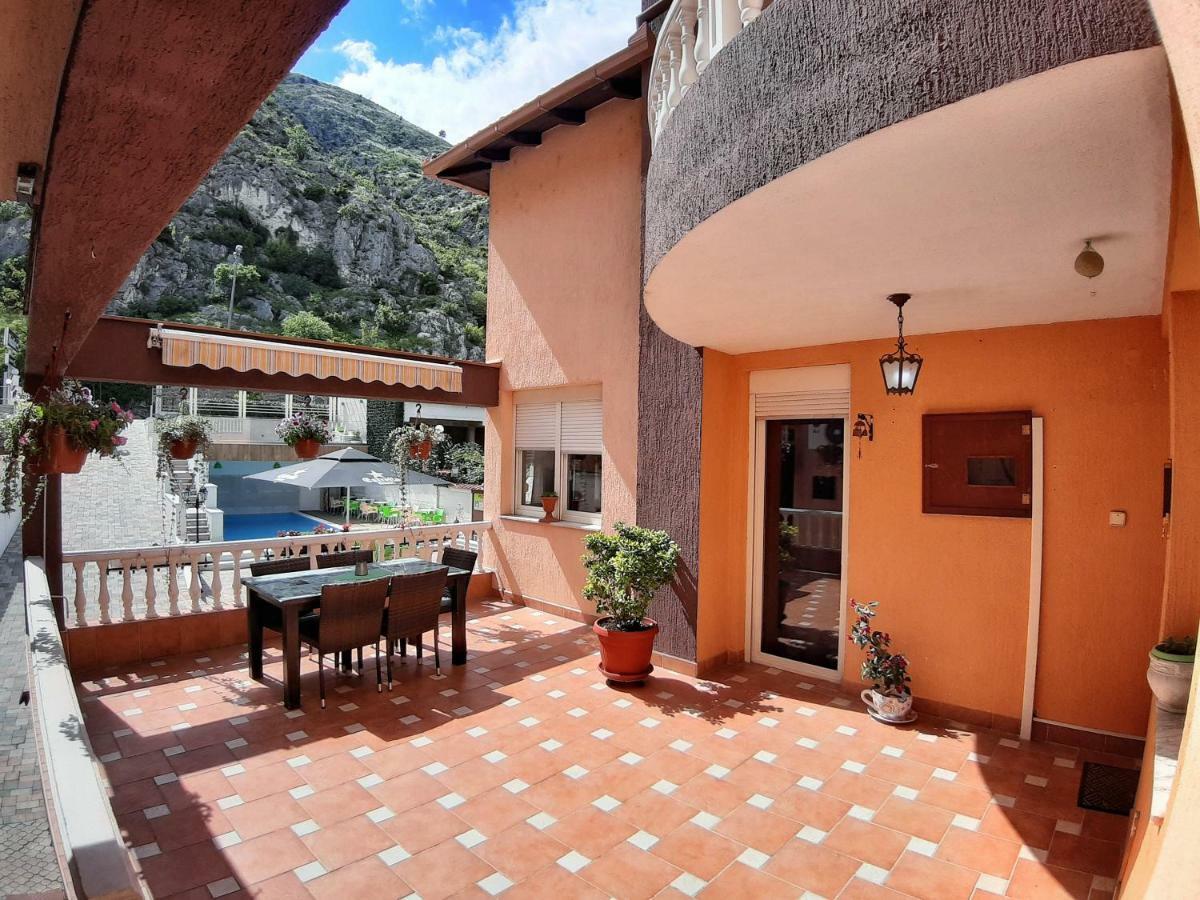 Hotel Nadin 4*